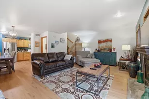 300 White Oak Ave, Plover, WI 54467 - Photo 7