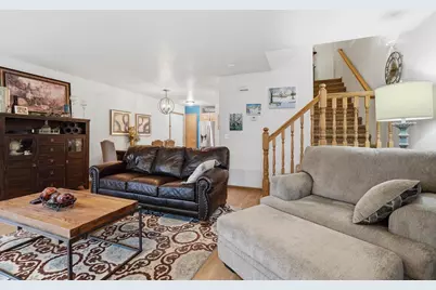 300 White Oak Avenue, Plover, WI 54467 - Photo 11