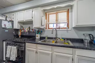 902 Elm St, Wausau, WI 54401 - Photo 11