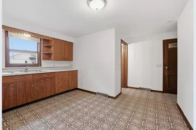 331 Second Street, Rosholt, WI 54473 - Photo 7