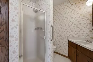 1301 N Broadway Ave, Marshfield, WI 54449 - Photo 29