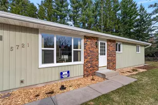 5721 Wintergreen Dr, Wisconsin Rapids, WI 54494 - Photo 3