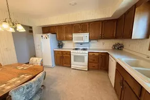 1225 Sunset Dr, Wausau, WI 54401 - Photo 11