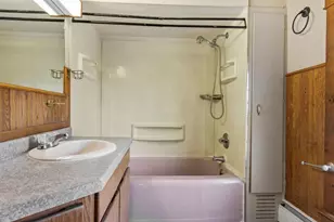 800 W 6th St, Marshfield, WI 54449 - Photo 17