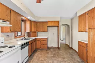 800 W 6th St, Marshfield, WI 54449 - Photo 7