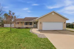 3200 Mirage Cir, Plover, WI 54467 - Photo 3