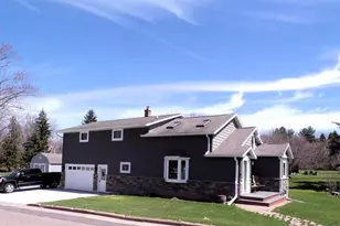 118 N Crocker Ave, Greenwood, WI 54437 - Photo 3