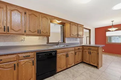 215 Willow Street, Stevens Point, WI 54481 - Photo 13