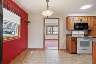 215 Willow Street, Stevens Point, WI 54481 - Photo 17