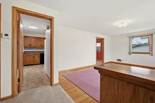 215 Willow St, Stevens Point, WI 54481 - Photo 9