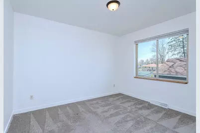 717 Walker Street, Stevens Point, WI 54481 - Photo 19