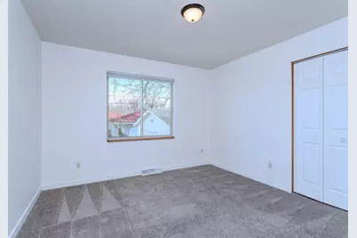 717 Walker Street, Stevens Point, WI 54481 - Photo 27