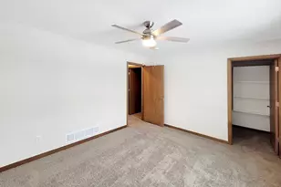 2203 S Cottonwood Ave, Marshfield, WI 54449 - Photo 13