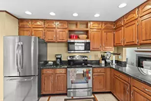 530 Canterbury Dr, Plover, WI 54467 - Photo 5