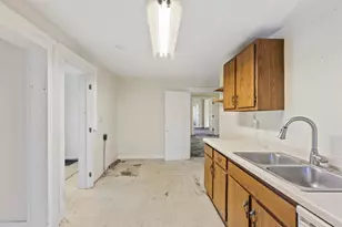 551 3rd St S, Wisconsin Rapids, WI 54494 - Photo 9