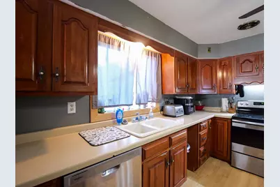 913 Strowbridge Street, Wausau, WI 54401 - Photo 9