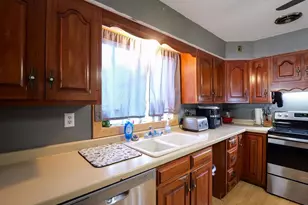 913 Strowbridge St, Wausau, WI 54401 - Photo 9