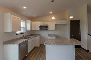 630 Still Waters Ln, Plover, WI 54467 - Photo 5
