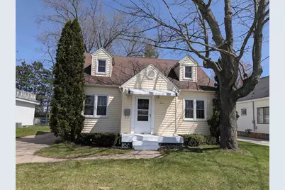 861 Lincoln Street, Wisconsin Rapids, WI 54494 - Photo 1