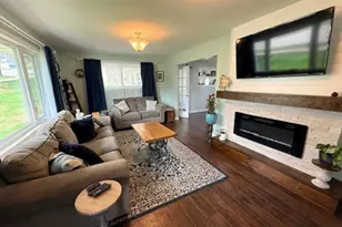 1002 Maple St, Wausau, WI 54401 - Photo 5