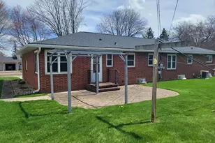 1608 S Palmetto Ave, Marshfield, WI 54449 - Photo 3