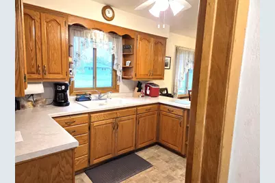 426 Wildwood Court, Marshfield, WI 54449 - Photo 3