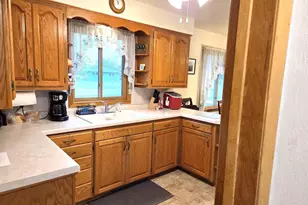 426 Wildwood Ct, Marshfield, WI 54449 - Photo 3