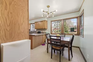 810 W Laird St, Marshfield, WI 54449 - Photo 3