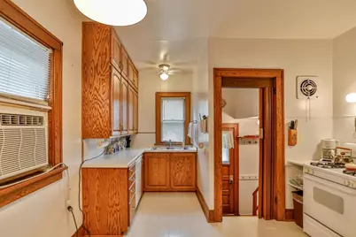 826 Park Avenue, Wausau, WI 54403 - Photo 9