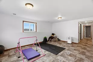 305 W 29th St, Marshfield, WI 54449 - Photo 25