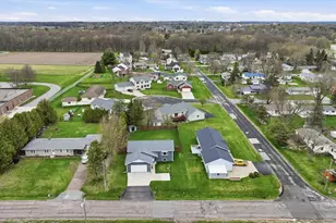 305 W 29th St, Marshfield, WI 54449 - Photo 5