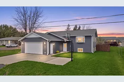 305 W 29th Street, Marshfield, WI 54449 - Photo 3