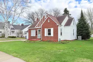 401 Broadway Ave, Wausau, WI 54403 - Photo 3