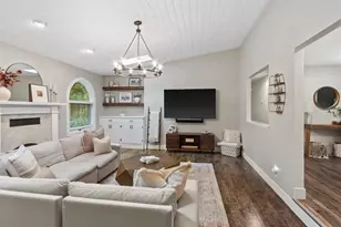 313 Woodland Dr, Stevens Point, WI 54482 - Photo 7