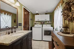 334 Robbins St, , WI 54165 - Photo 15