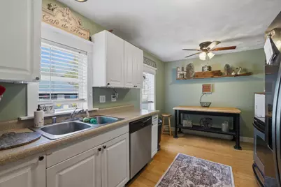 334 Robbins Street, , WI 54165 - Photo 3