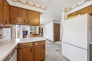 606 Clark St, Spencer, WI 54479 - Photo 9