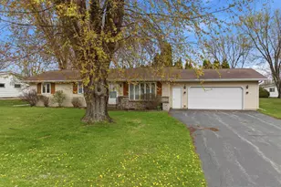 606 Clark St, Spencer, WI 54479 - Photo 3