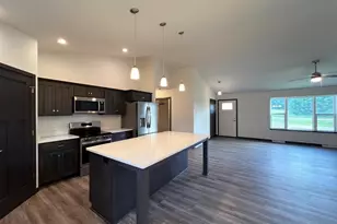 4517 Moreland Rd, Plover, WI 54467 - Photo 3