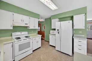 8238 County Rd B, Amherst, WI 54406 - Photo 9