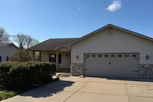 803 Roberts St, Spencer, WI 54479 - Photo 3