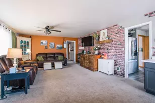 410 W 1st St, Neillsville, WI 54456 - Photo 9
