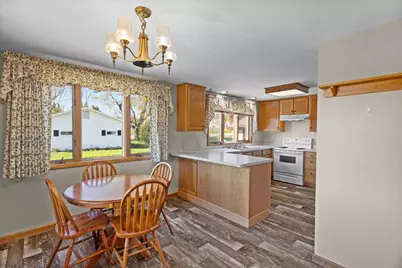 808 N Walnut Avenue, Marshfield, WI 54449 - Photo 9