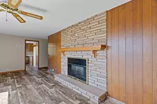 808 N Walnut Ave, Marshfield, WI 54449 - Photo 7