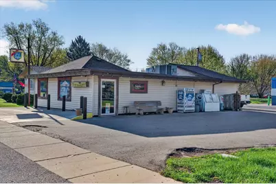 723 Milwaukee Road, Clinton, WI 53525 - Photo 3
