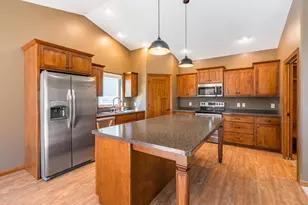 2260 Sisken Ln, Kronenwetter, WI 54455 - Photo 9