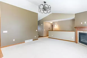 2260 Sisken Ln, Kronenwetter, WI 54455 - Photo 7