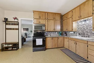 520 Lincoln Street, Wisconsin Rapids, WI 54494 - Photo 9