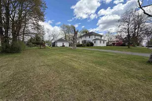 405 E Broadway Ave, Medford, WI 54451 - Photo 5