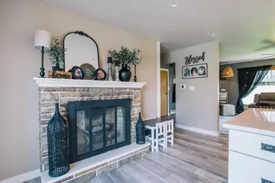 401 Sunset Place, Neillsville, WI 54456 - Photo 13